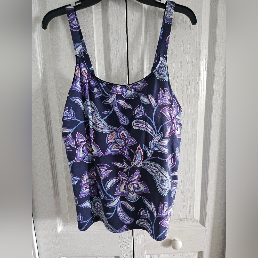 Lands' End Women's Floral Swim Bathing Suit Top Size 18W. - Picture 2 of 10